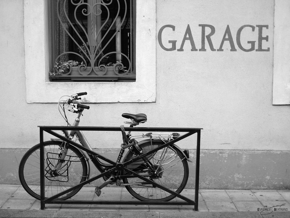 garage à vélo, Arles, 2007 © Emmanuel Bertrand